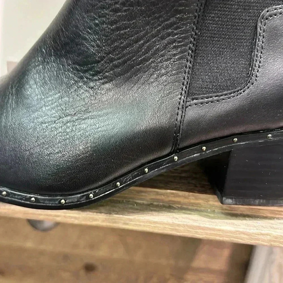 Bleecker & Bond Boots size 8, medium - Picture 3 of 9